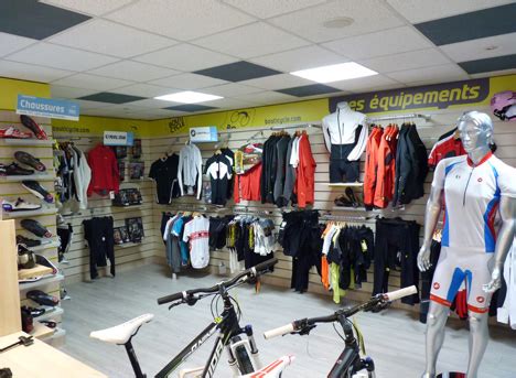 Bricorama (256 avenue du prado à marseille), castorama. Le magasin est ouvert