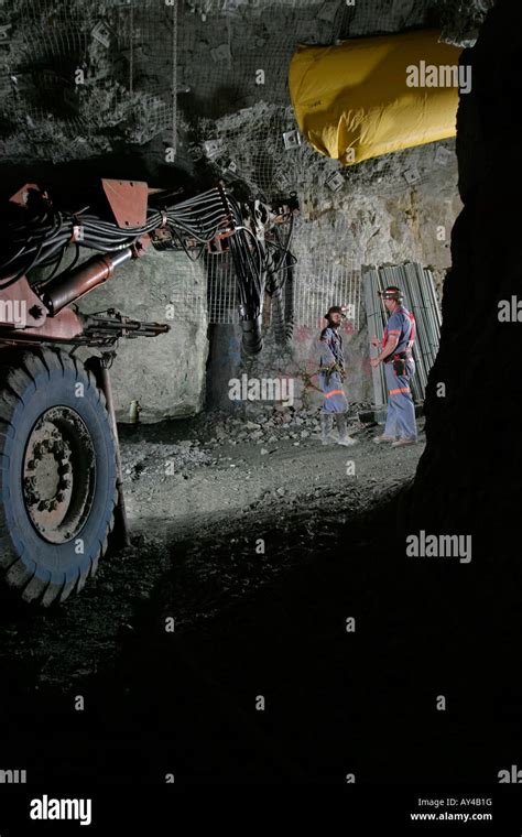 Rock Bolting In Underground Gold Mine For Ground Support Using A Boom