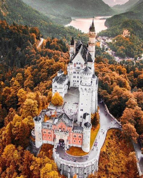 Neuschwanstein Castle In Bavaria Germany Pic Its231947151 2