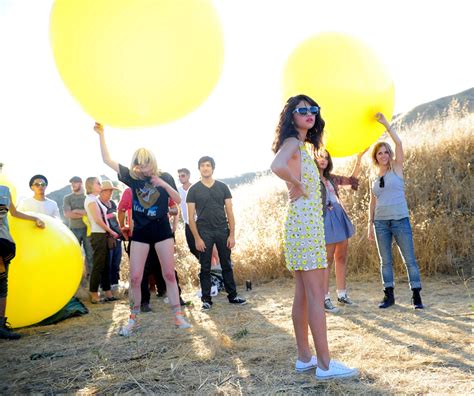 Selena Gomez Behind The Scene Of Her Music Video Hit The Lights