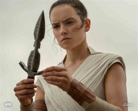 Pin By Kristina Beltran On Daisy Ridley Star Wars Sequel Trilogy