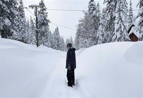 Record Snowfall In The Sierra Storms Smash Year Old Record Force Closures