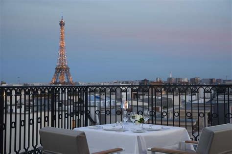 Top 18 Hotels With A View Of The Eiffel Tower In Paris Itsallbee
