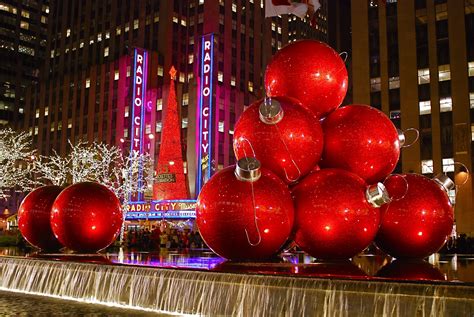 Nyc ♥ Nyc Sixth Avenue Christmas Decorations
