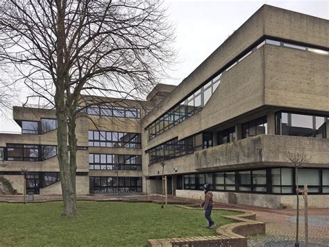 Hückelhoven is located in the administrative district heinsberg and has a population of 39,931 people. Zentrum Hückelhoven Gymnasium Bau I Hückelhoven ...