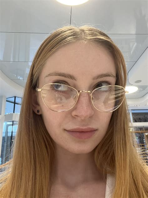 Tw Pornstars Maya Kendrick Twitter I Finally Got Glasses 🤓 814 Pm