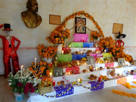 Exhiben Altar De Muertos En La Magnolia En Serdán