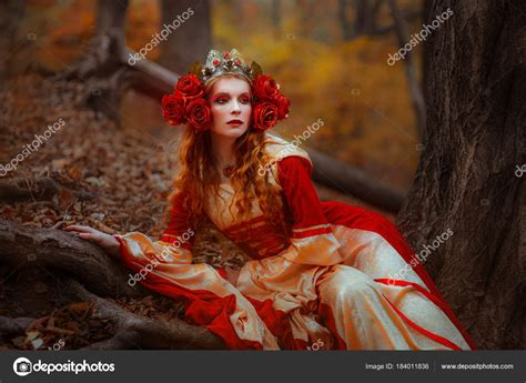 Woman In Red Medieval Dress — Stock Photo © Fotolit2 184011836