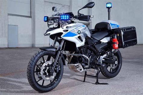 It will carry you wherever you want, as relaxed or as sportily as you want. Authority BMW R1200RT, F700GS, F800GS Shown Ahead of Trade Fair - BMW Motorcycle Magazine | Bmw ...