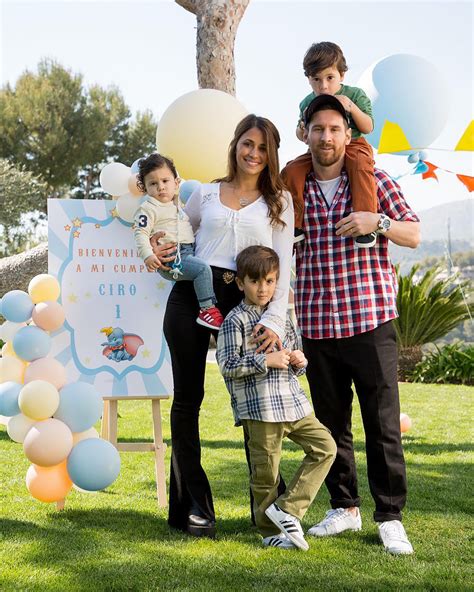 La Sorpresa Familiar Que Recibió Lionel Messi En La Concentración De La
