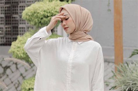 13 Warna Jilbab Yang Cocok Untuk Baju Putih Paling Favorit Banyak Orang Halaman 2 Sonora Id