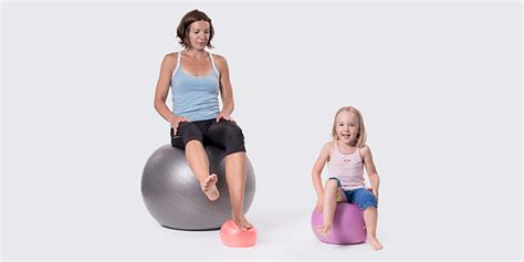 Add kinder joy® to your egg hunt for a special surprise they won't forget. Rückenübungen Kinder Kinder : Skoliose Ubungen Fur Einen Starken Rucken / Das kann böse folgen ...