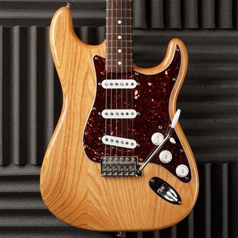 Fender Classic S Stratocaster Natural Lupon Gov Ph