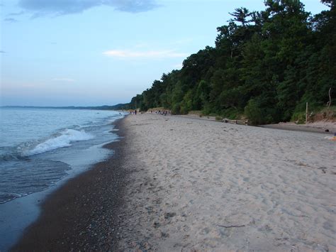 Sw Michigan Community Hoping To Take Private Beach Public Crains