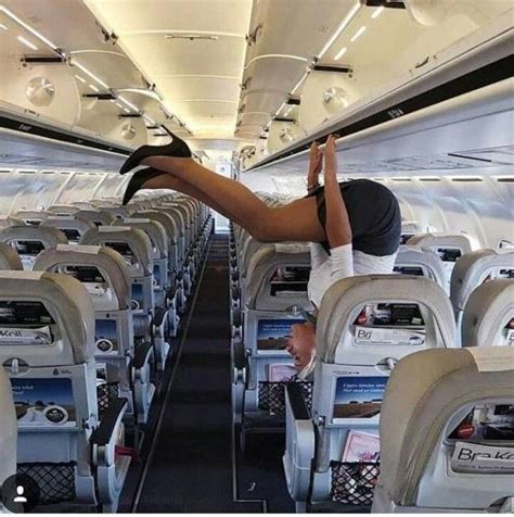 Flight Attendants In Compromising Positions Will Make You Wanna Fly Pics Izismile Com