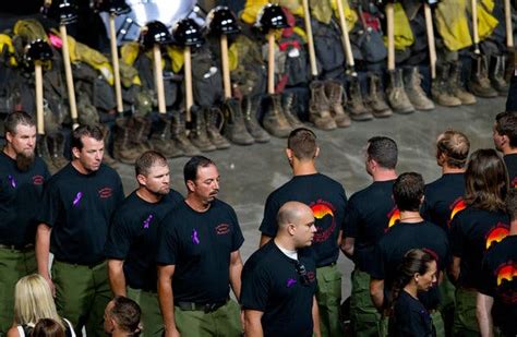 Thousands Gather To Honor 19 Arizona Firefighters The New York Times
