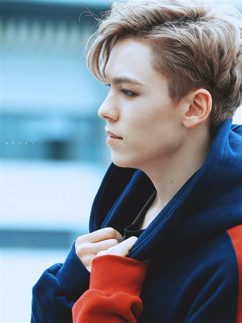 Hansol vernon chwe korean name: HANSOL VERNON CHWE