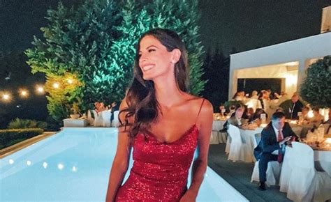 Το ερωτευμένο ζευγάρι με το που τελείωσε το survivor προσγειώθηκαν στο mima. Χριστίνα Μπόμπα Γαμοσ : Sakhs Tanimanidhs Xristina Mpompa ...