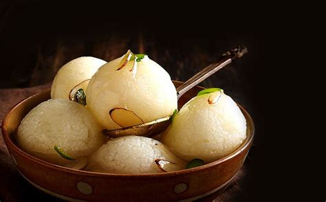 10 Mouth Watering Sweets Of Kolkata That You Should Try At Least Once