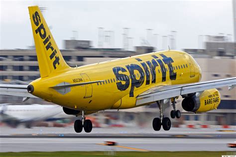 Spirit Airlines Save Stock Down Deutsche Bank Drops Price Target