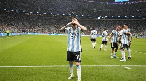 biggest fifa world cup crowd in 28 years sees messi play the hindu