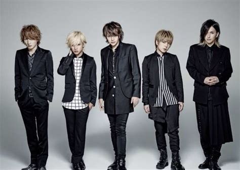 Where is alice's apartment in how to be single. Alice nine | アリス, 虎, アリス九號