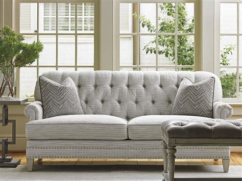 Oyster Bay Hillstead Button Tufted Settee With Nailhead Detail By