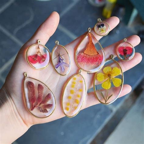 Epoxy Resin Jewelry Best Diy Project Ideas Resin Jewelry Resin Jewelry Making Flower Resin