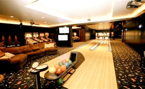 Many metal storage, self storage and mini warehouse businesses are forming or expanding all over the country. How Much Does a Home Bowling Alley Cost?