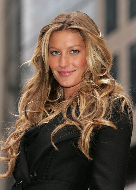 Official profile of brazilian fashion model gisele bundchen born in três de maio, rio grande do sul, brazil, including biography, photos, fmdcard, sed card, lookbook, portfolio, videos, agencies, magazine covers, advertisements, shows, catwalks, news, gossips, ifdaq and more. Pin on Hair