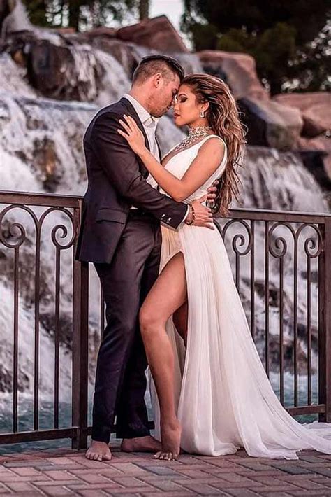 40 Hot Ideas Of Sexy Wedding Photos To Save Your Passion Love Sexy