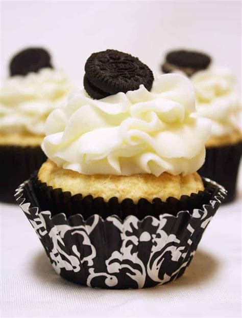 Bake and cool completely as directed on box for cupcakes. White Chocolate Oreo Cream Filled Cupcakes {Recipe!}