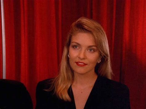 Laura Palmer Twin Peaks Laura Palmer Twin Peaks Characters