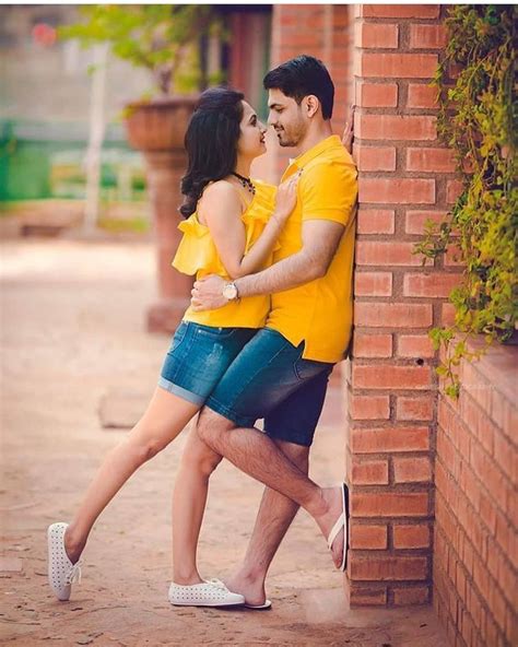 Pin By Sultan On Beauty And Hot With Images Pre Wedding Poses