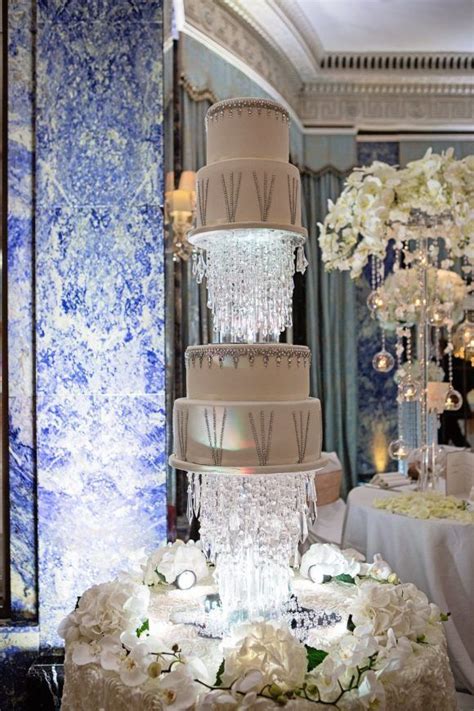 Three Of The Most Expensive Wedding Cakes In History Wedding Expenses
