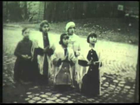 Beauraing is a place of pilgrimage for catholics ever since five children and young adults reported 33 apparitions of the blessed virgin mary between november 29th 1932 and january 3rd 1933. Beauraing, Belgium (Marian Apparitions Worldwide---Part 2 ...