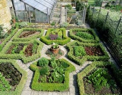 From recycled pallet vertical gardens to upcycled wind chimes, there are ideas here for all living situations. Creative Garden Ideas Using Recycled Materials and ...