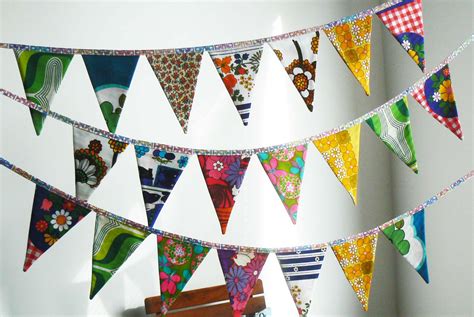 Curlypops Bunting To The Rescue