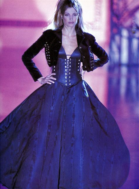 Gianni Versace Haute Couture Atelier Fall 1992 Stephanie Seymour
