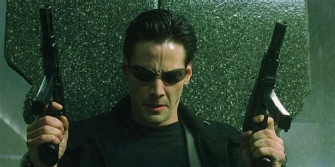 Whoa Keanu Reeves Spotted As Neo On The Set Of The Matrix 4 Ihorror