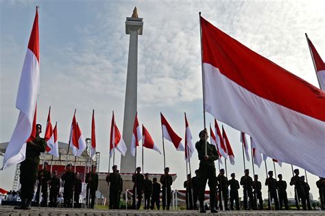 syarat menjadi warga negara indonesia pulpen guru