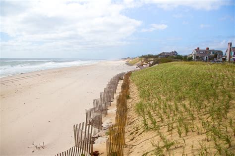 Long Island Beachgoers Prepare for Hot Weekend as Highs Near 90s
