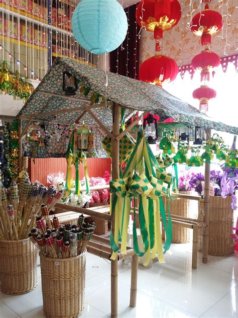 New moon wishes all buddhists a happy vesak day card. Hari Raya Decoration - Nan Thong