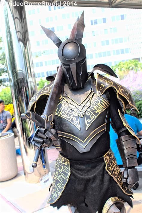 Otakon 2014 Huge Armor Knight By Videogamestupid On Deviantart