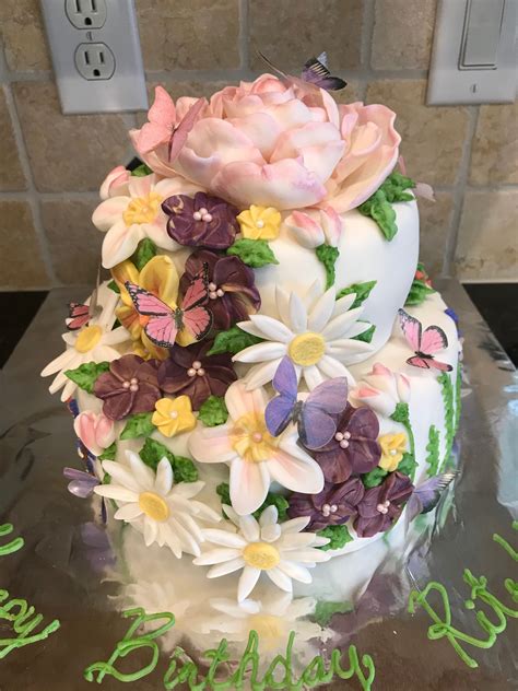 Garden Flowers And Butterfly Cake Butterfly Cakes Cake Mine Cake