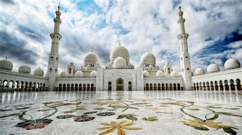 جامع الشيخ زايد الكبير ثاني أفضل صرح معماري في العالم لعام 2017 البوابة