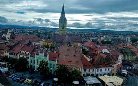 Prefectura sibiu mai spune că, la momentul actual, există două centre de carantină. 10 lucruri pe care trebuie sa le stii despre Sibiu. Unde ...
