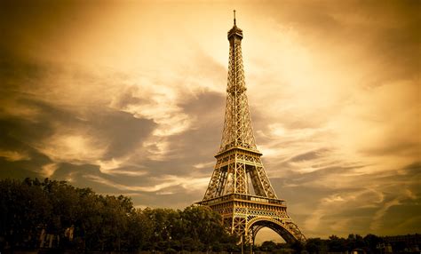 Eiffel Tower Hd Wallpaper Background Image 2000x1209 Id681200