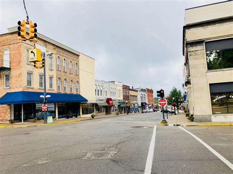 Downtown Hillsdale Michigan Paul Chandler July 2018 Hillsdale