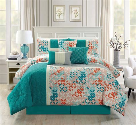 Queen bedding set is an ideal size for a small to medium bedroom size. Amazon.com: Modern 7 Piece Quilted Bedding Turquoise Blue ...